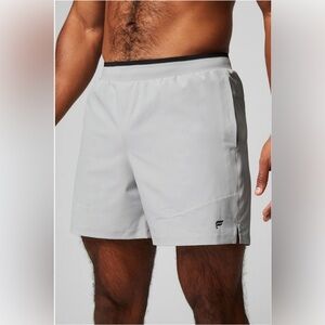 Fabletics men’s size large fundamental‎ 7 inch shorts lined with pockets